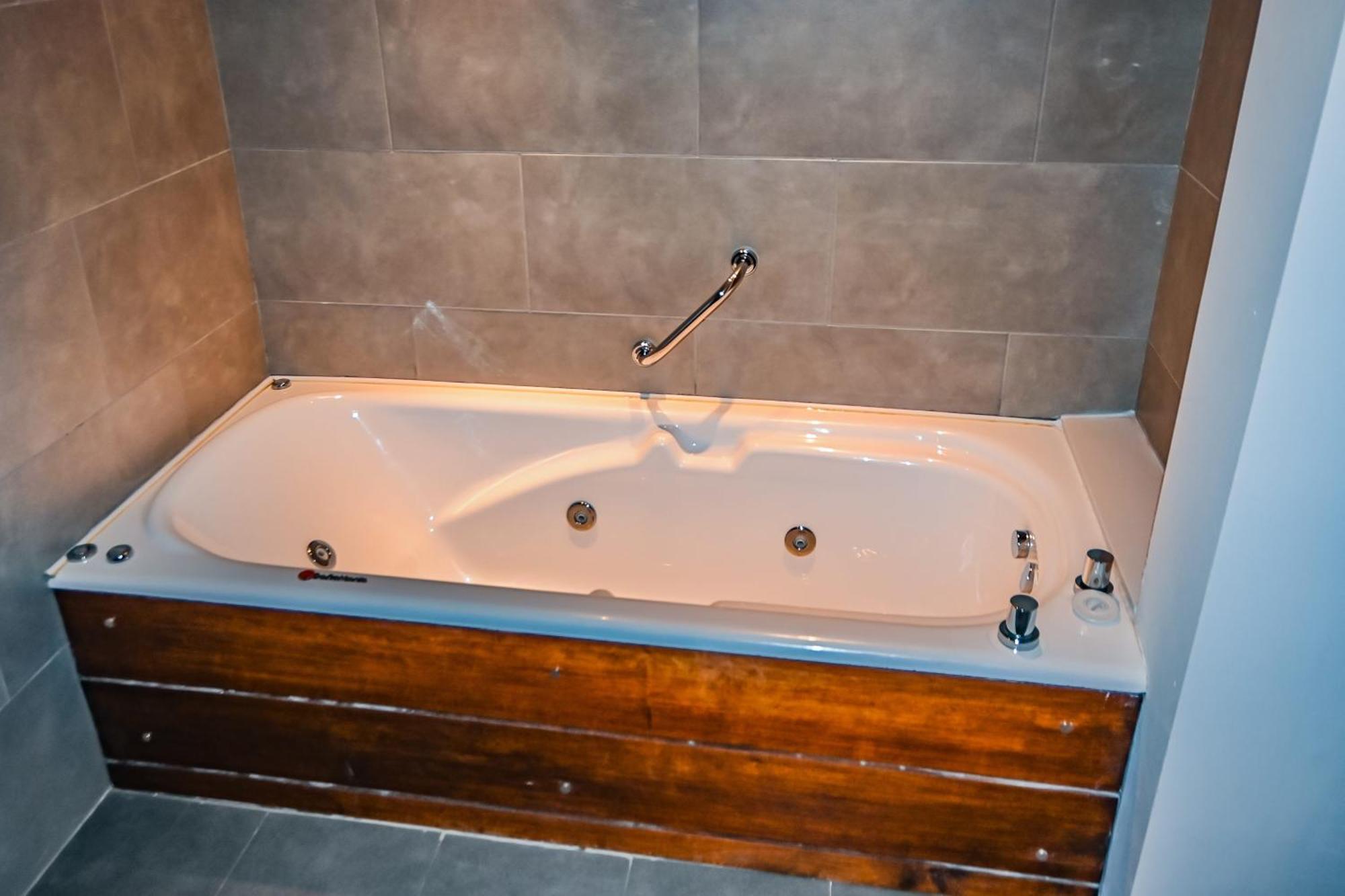 Hotel & Spa La Cheminee Сан-Мартин-де-лос-Андес Экстерьер фото