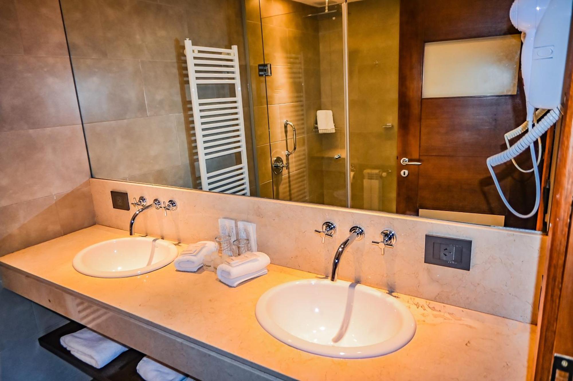 Hotel & Spa La Cheminee Сан-Мартин-де-лос-Андес Экстерьер фото